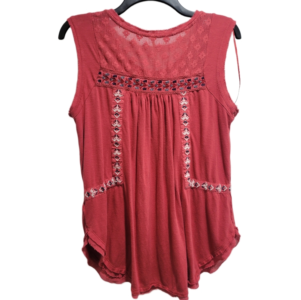 FREE PEOPLE embroidered sleeveless top lace embellishment Med - Picture 4 of 4